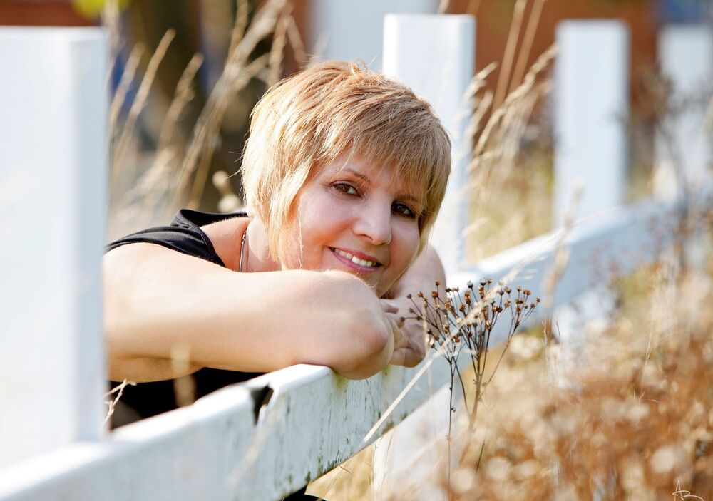 Homestory Frau in Natur